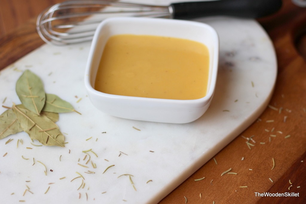 How to Make Sauce Veloute - simple recipe for sauce veloute (french mother sauce) that can be transformed in thousands of different recipes! thewoodenskillet.com
