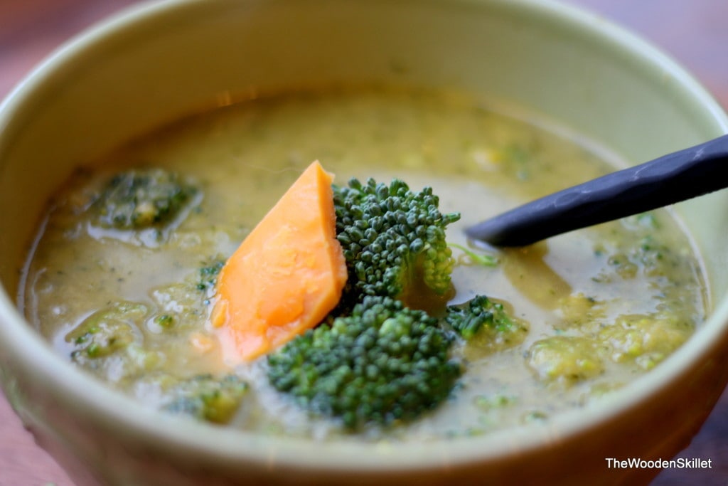 Broccoli Cheese Soup with Sauce Veloute Base - the perfect hearty soup recipe for fall and winter! thewoodenskillet.com 