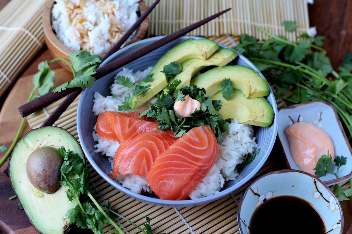 Spicy Salmon Sushi Bowl - thewoodenskillet.com