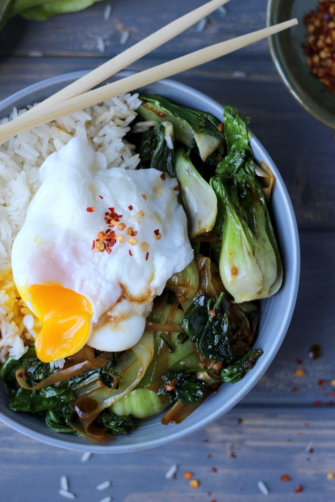 Vegetarian Rice Bowl with Braised Bok Choy, Leeks and Spinach 