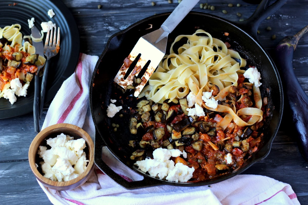Roasted Eggplant Rague + Pappardelle Pasta - thewoodenskillet.com #meatless #pastanight 