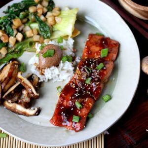 Miso Salmon in Foil with Shiitake Mushrooms and Miso Mayo - thewoodenskillet.com