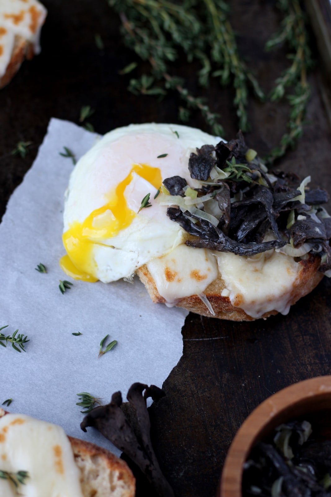 creamy leeks recipe with black trumpet mushrooms