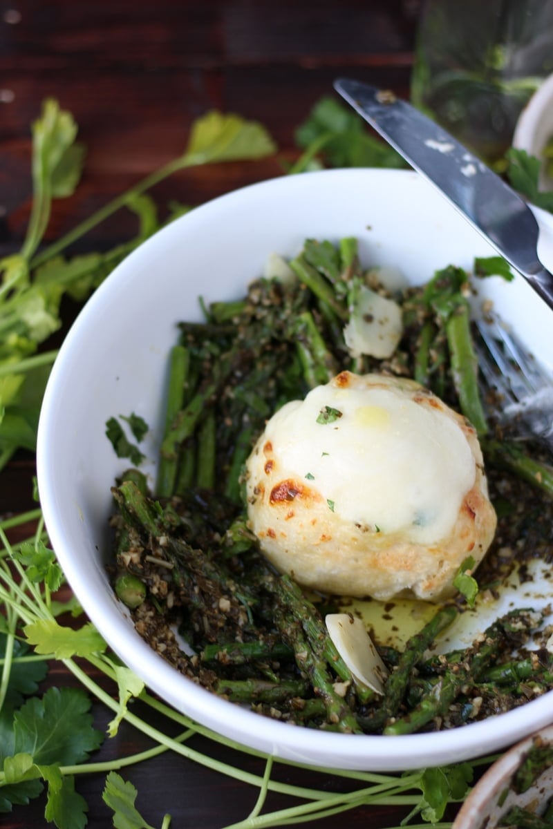 Cheese-Stuffed Dumplings + Pesto and Roasted Asparagus. The perfect meatless meal! thewoodenskillet.com 