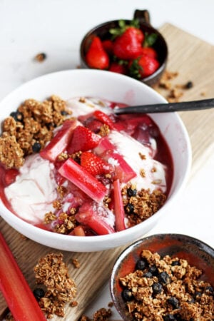 Braised Strawberry Rhubarb Compote + Yogurt and Granola - tastes like strawberry rhubarb pie! thewoodenskillet.com