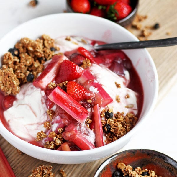 Braised Strawberry Rhubarb Compote + Yogurt and Granola - tastes like strawberry rhubarb pie! thewoodenskillet.com