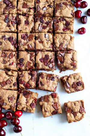 Brown Butter Cherry Chocolate Chunk Cookie Bars - thewoodenskillet.com