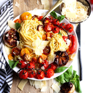Deconstructed Roasted Garlic + Fresh Basil. The best summer pasta dish! Easy and quick to make and tastes exactly like homemade marinara!