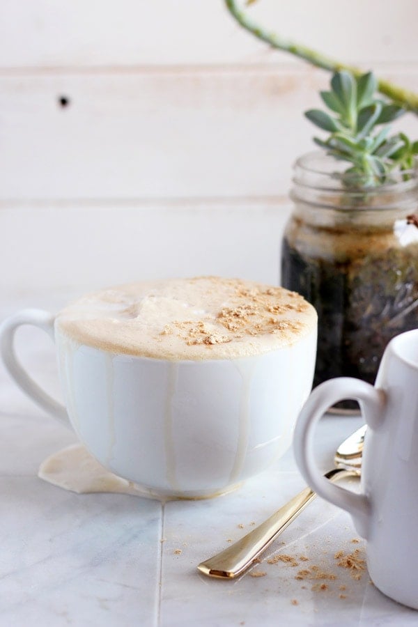 https://thewoodenskillet.com/wp-content/uploads/2017/09/Cinnamon-Vanilla-Coconut-Cream-Cold-Brew-Latte5.jpg