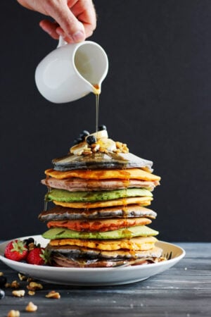 Naturally Colored Pancakes - a healthy and delicious way to naturally color your Saturday morning pancakes! thewoodenskillet.com