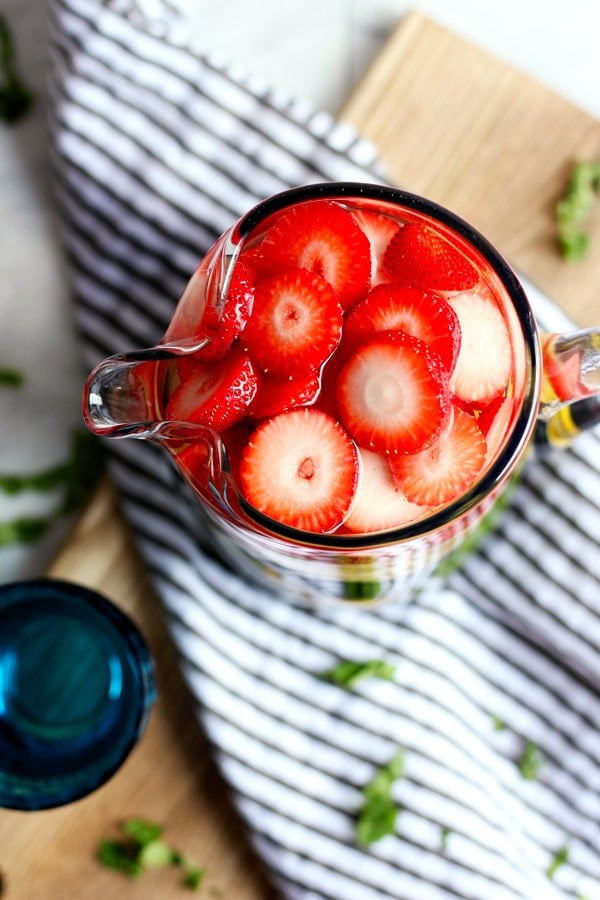 Skin-Clearing Cilantro and Lemon Infused Water