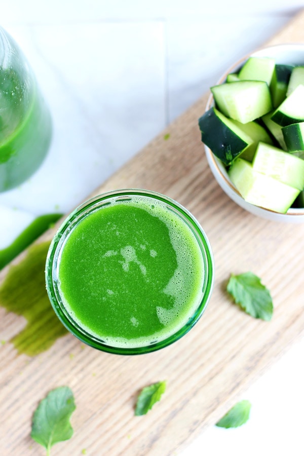 Healthy Cucumber-Mint Morning Green Juice