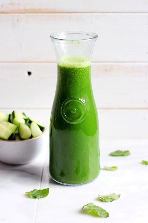 Healthy Cucumber-Mint Morning Green Juice