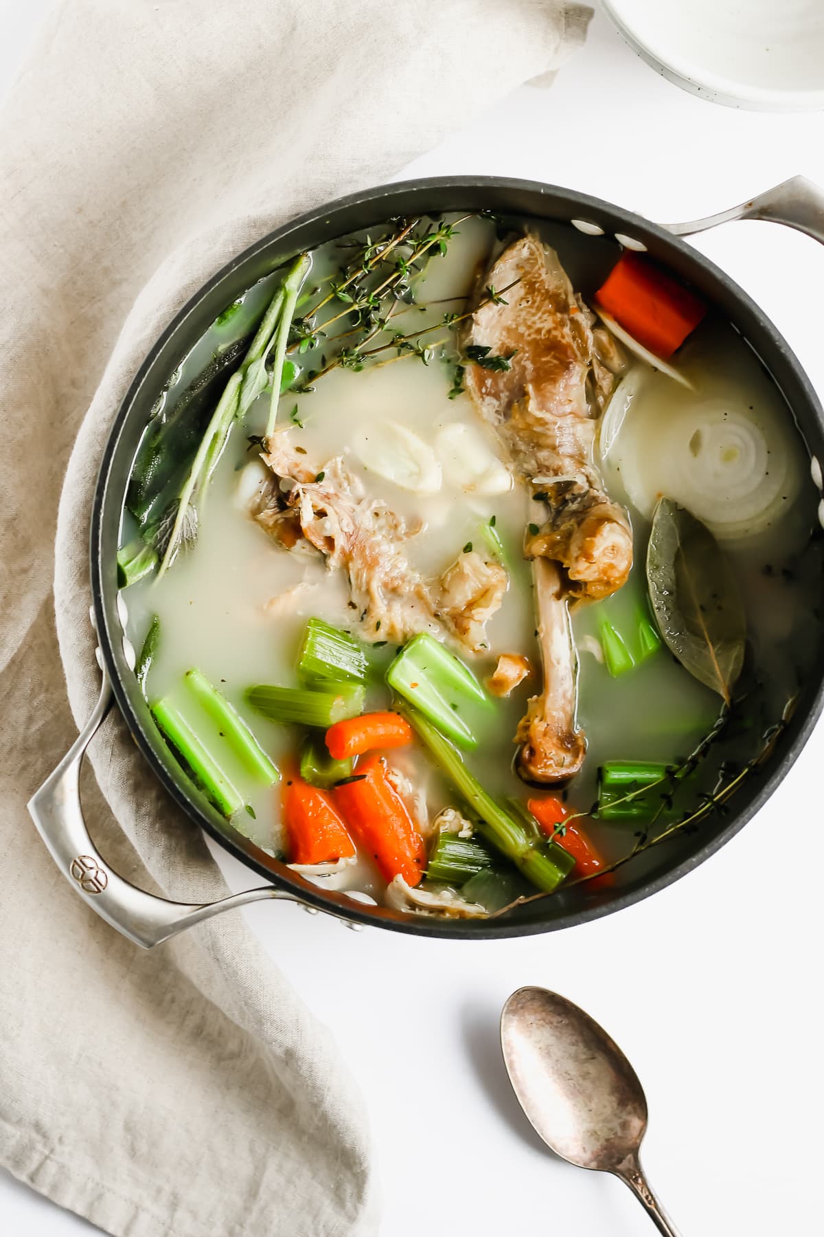 How to Make the Best Homemade Turkey Broth