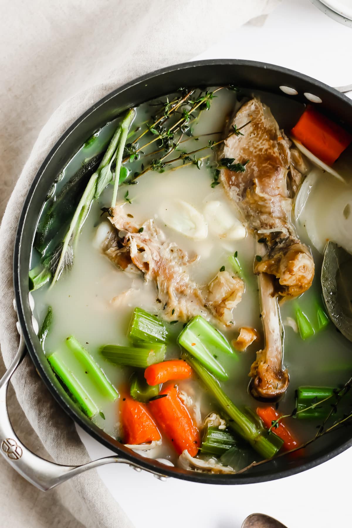 How to Make the Best Homemade Turkey Broth