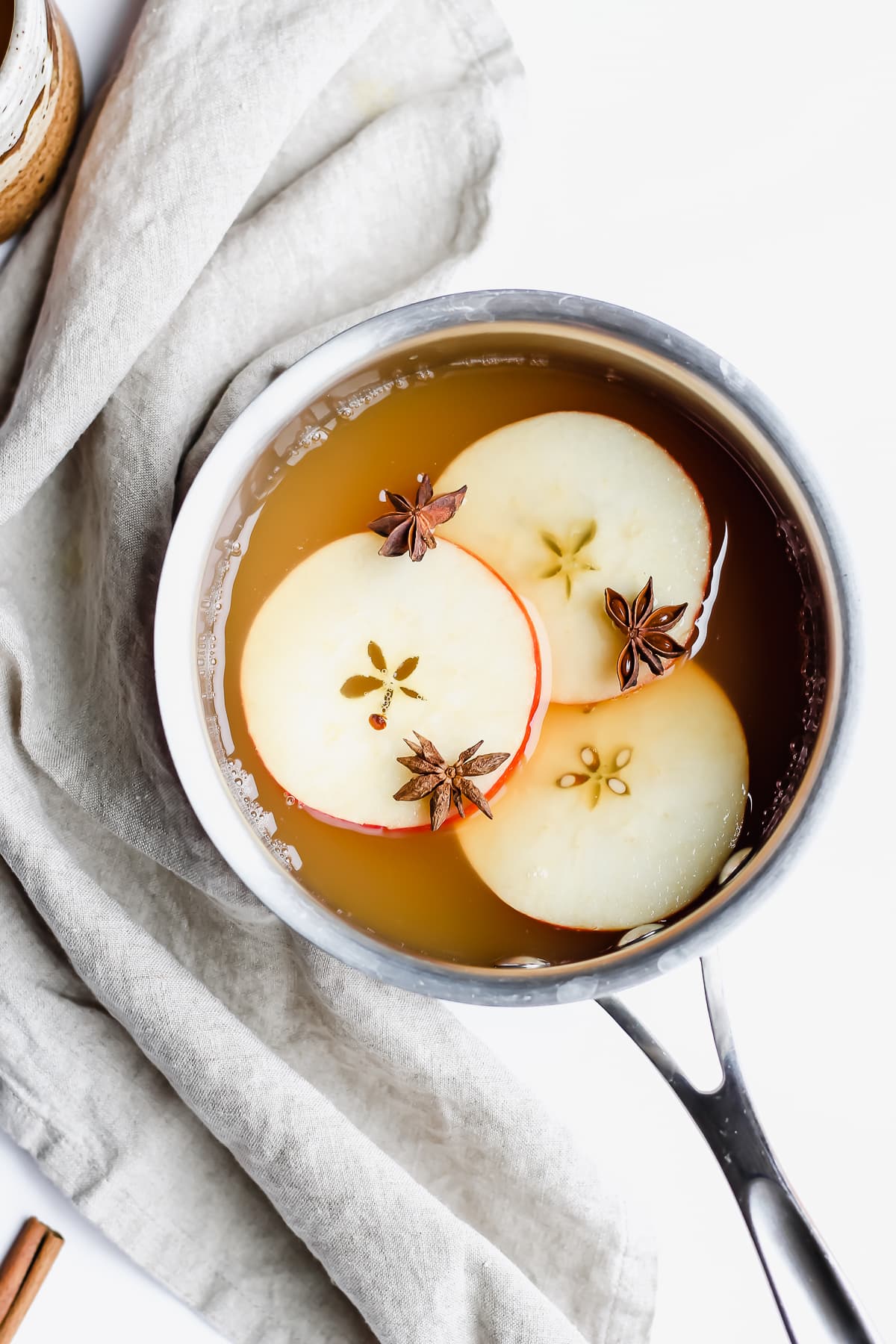 Cozy Cinnamon Apple Cider 