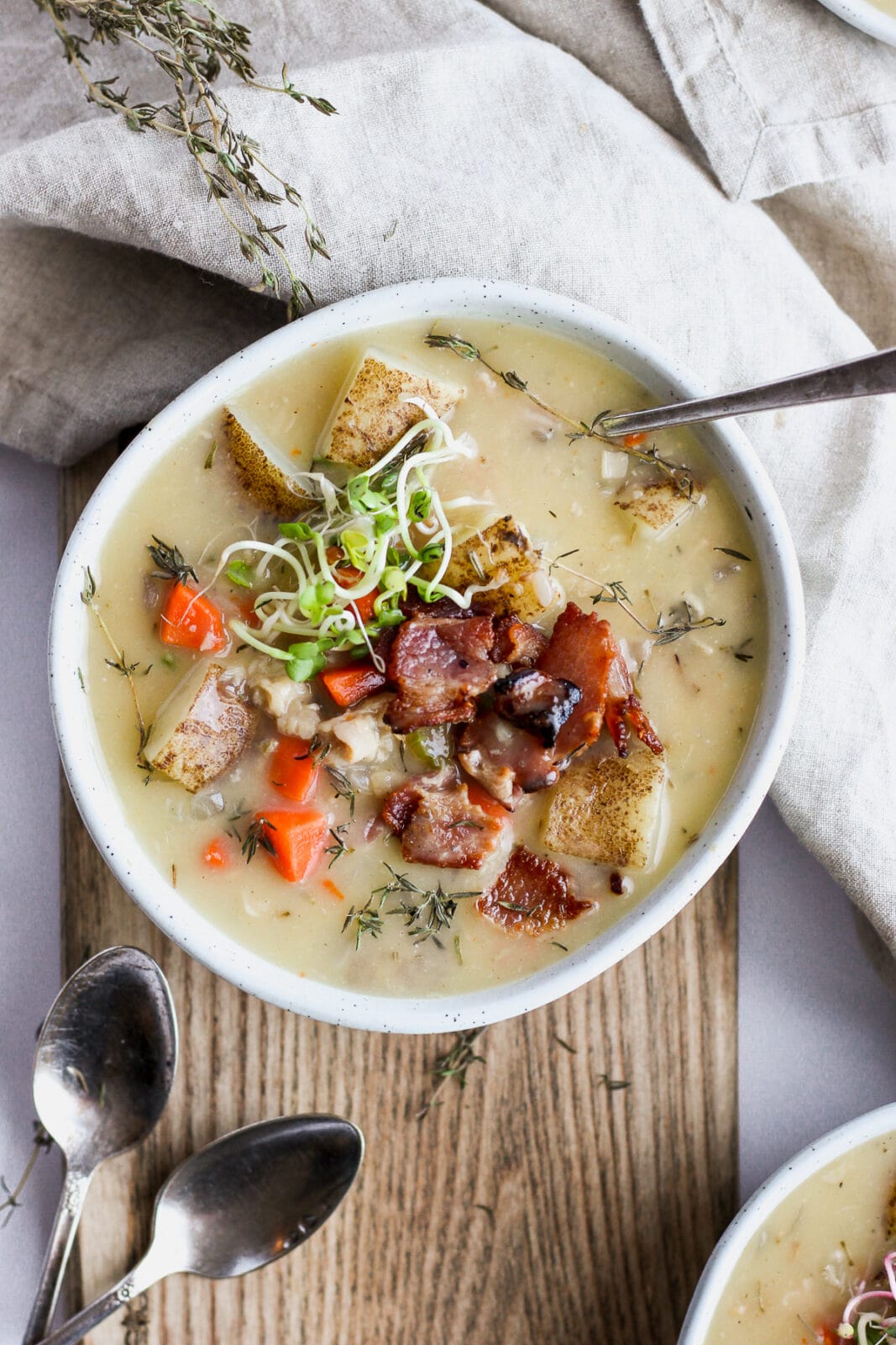 Whole30 Creamy Clam Chowder - the perfect bowl of thick and creamy soup! #whole30 #dairy-free