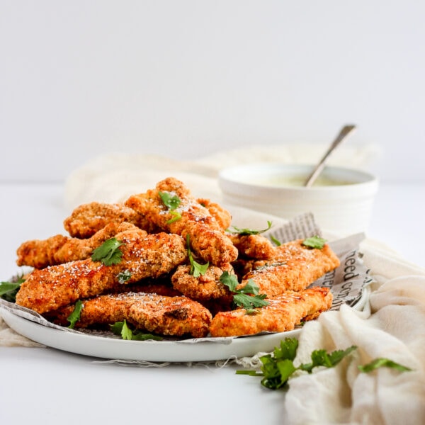 Easy Whole30 Chicken Tenders - a quick and easy dinner that is always kid-approved! #whole30 #paleo