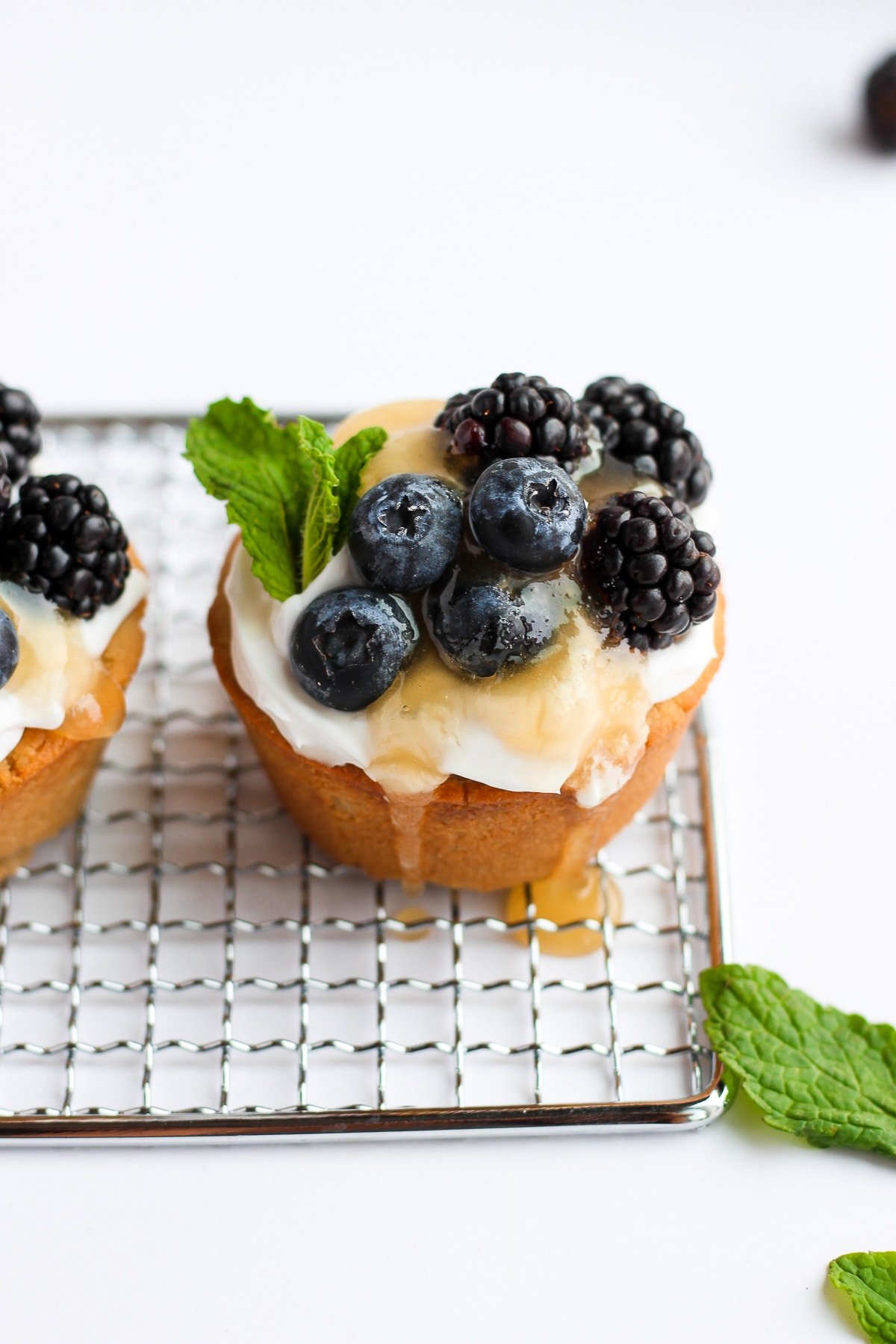 Delicious Paleo Yogurt Parfait Cups 