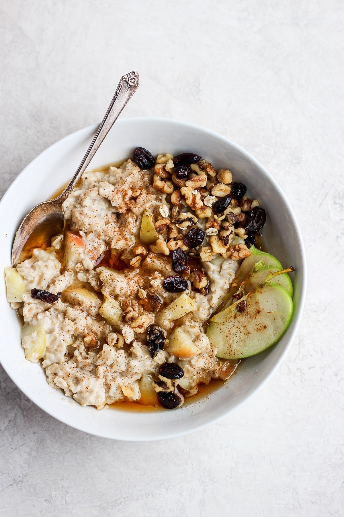 Creamy and delicious apple pie oatmeal.