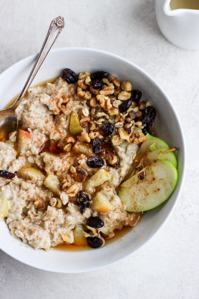 Creamy and Delicious Apple Pie Oatmeal