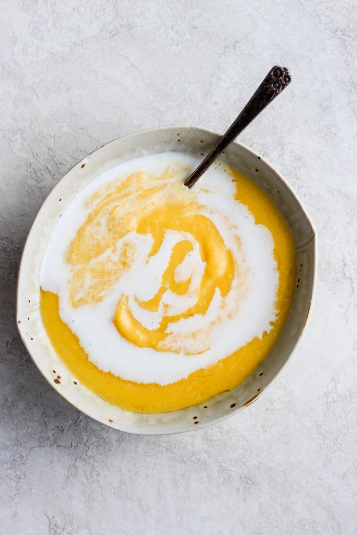 Super Creamy Homemade Pumpkin Soup 
