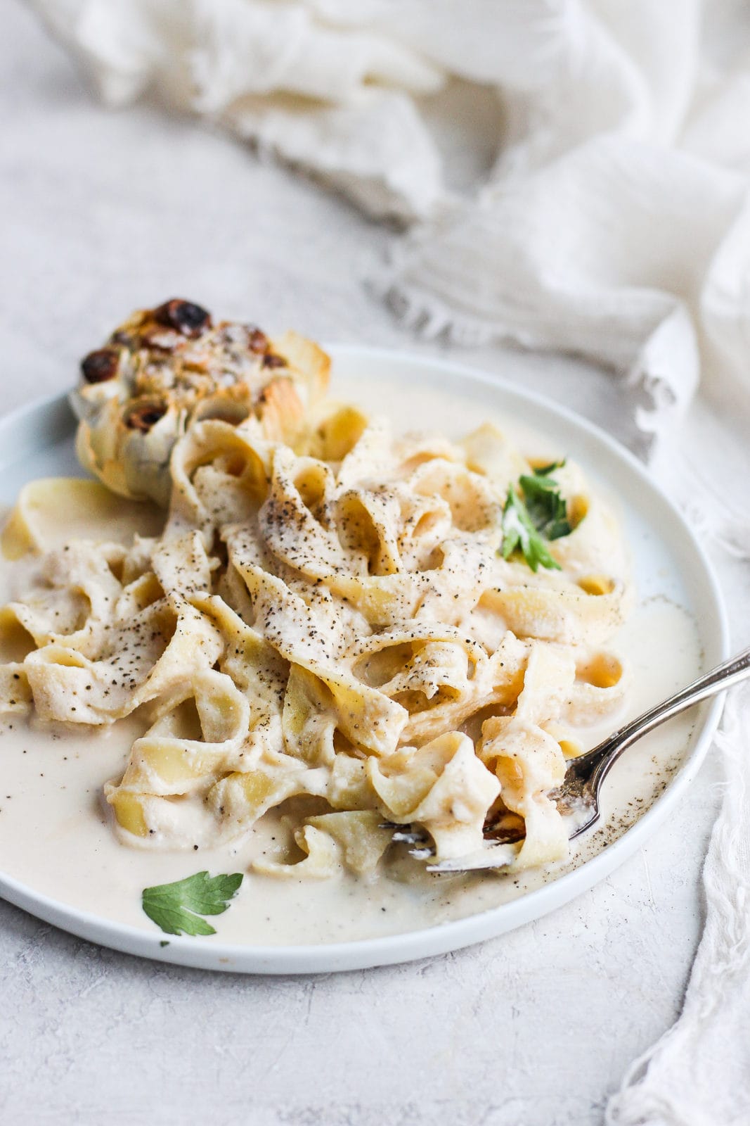 Vegan Roasted Garlic Alfredo Sauce