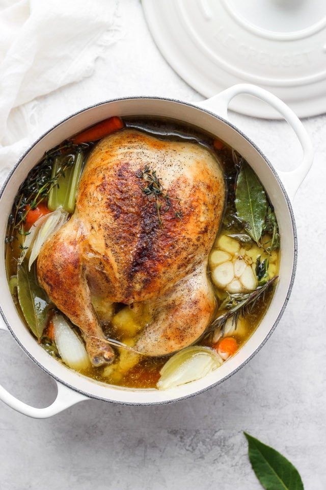 La zuppa di pollo fatta in casa