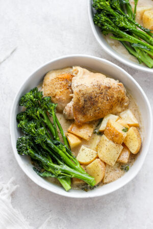 Dairy Free Dijon Chicken - a light and delicious dairy-free meal that everyone will love! Whole30 and Paleo! #whole30recipes #mustardchickenskillet #dairyfreemustardsauce #whole30mustardchicken #paleorecipes #healthymeals #healthydinnerideas #dairyfreerecipes