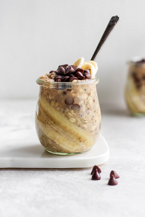 Cinnamon Chocolate Chip Overnight Oats - The Almond Eater