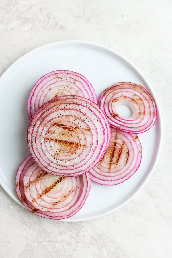 Perfectly grilled onion slices.