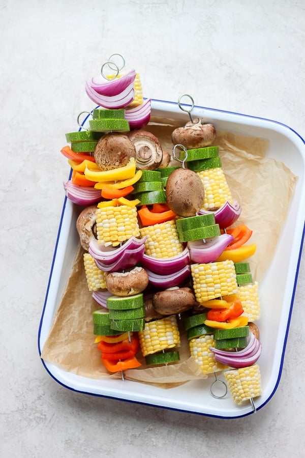 Vegetable kabobs before grilling.