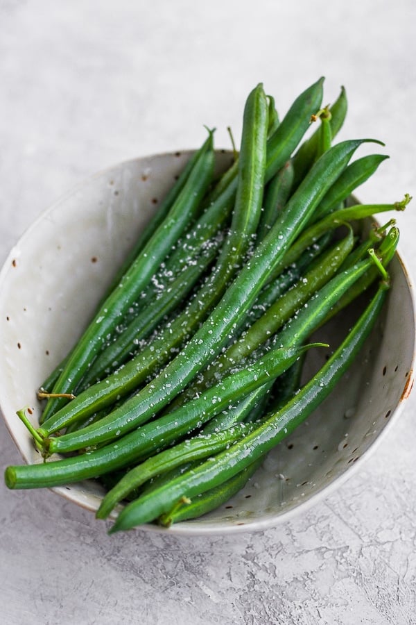 The best recipe for simple steamed green beans.