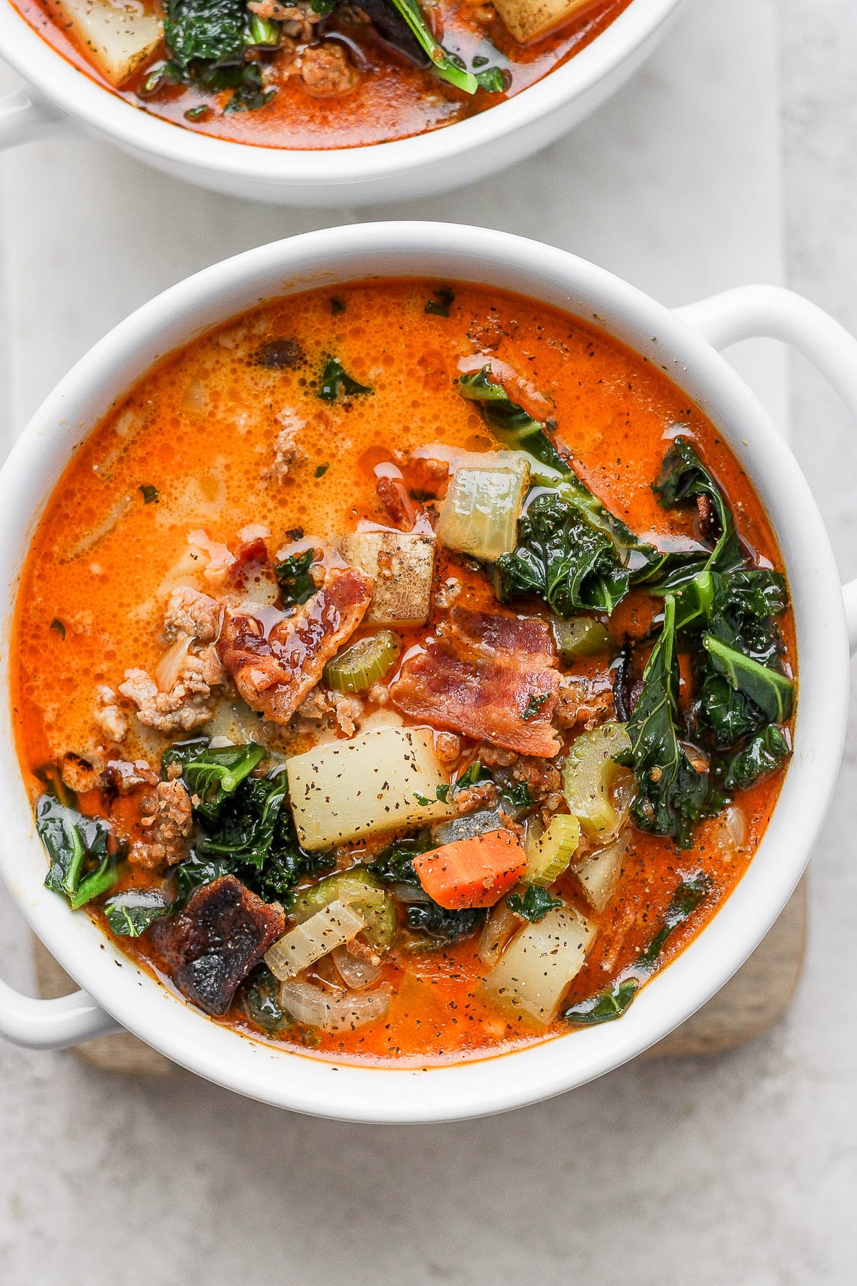 Whole30 zuppa toscana soup recipe.