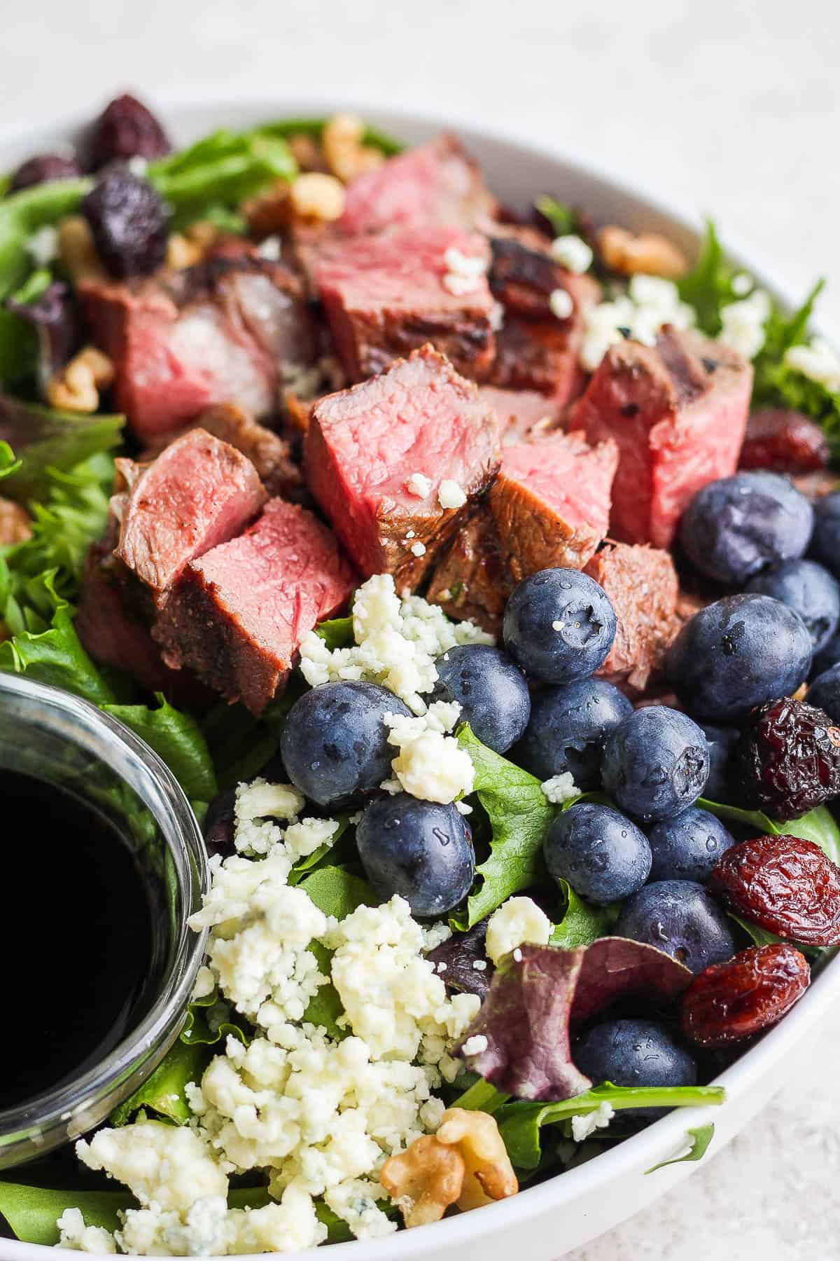 Easy steak salad in a bowl.