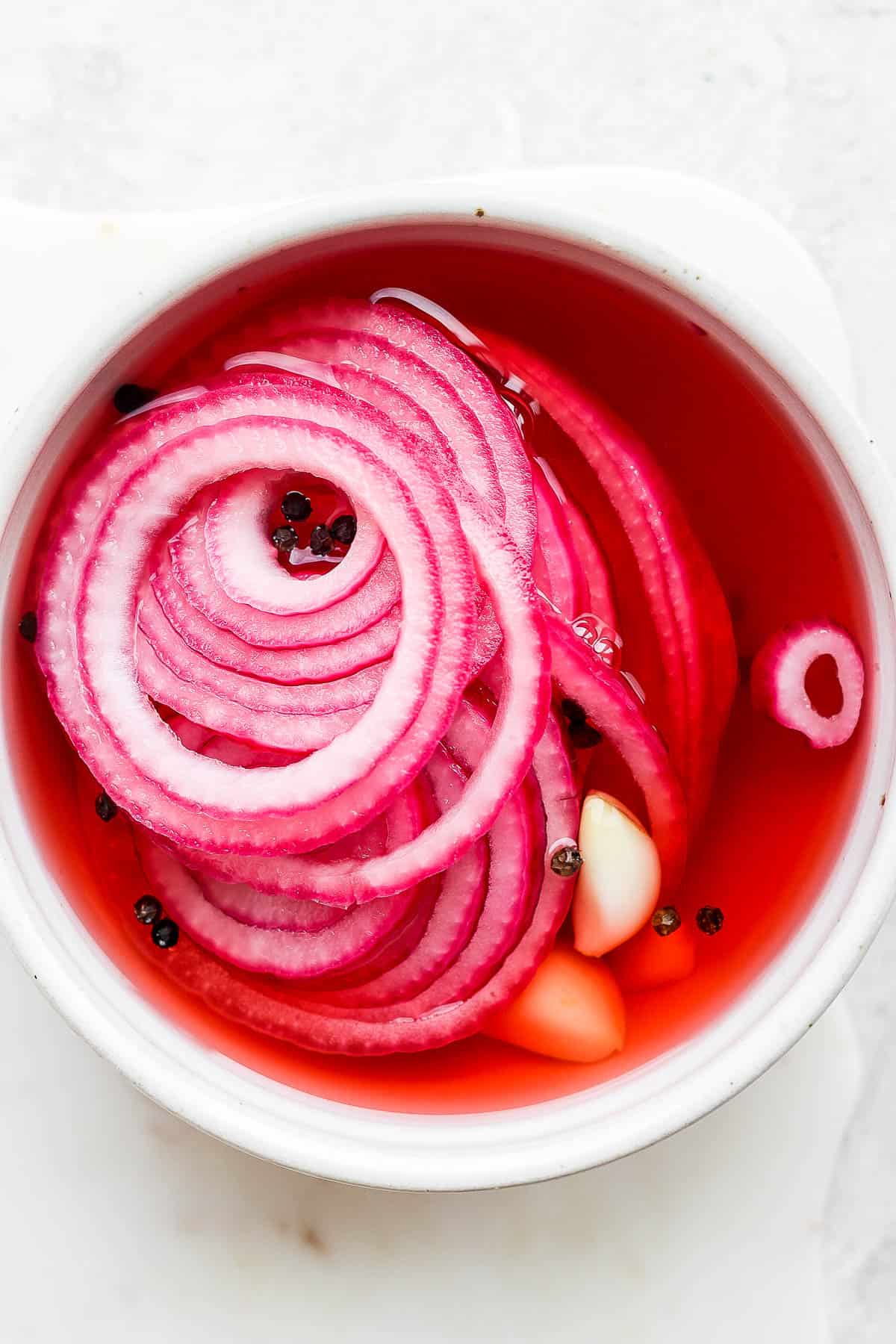 Quick Pickled Red Onions - Alphafoodie