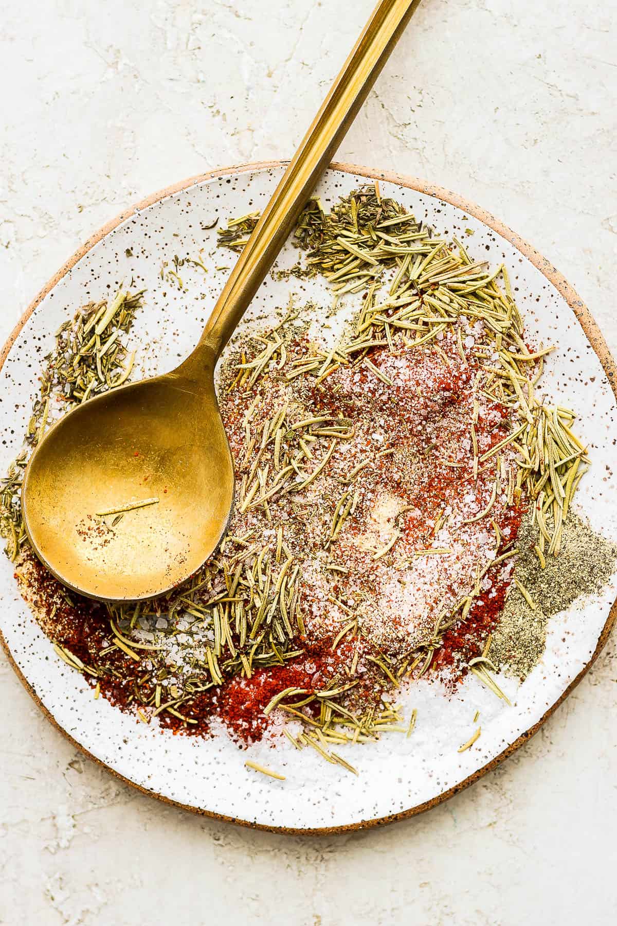 A plate of prime rib seasoning all mixed together.