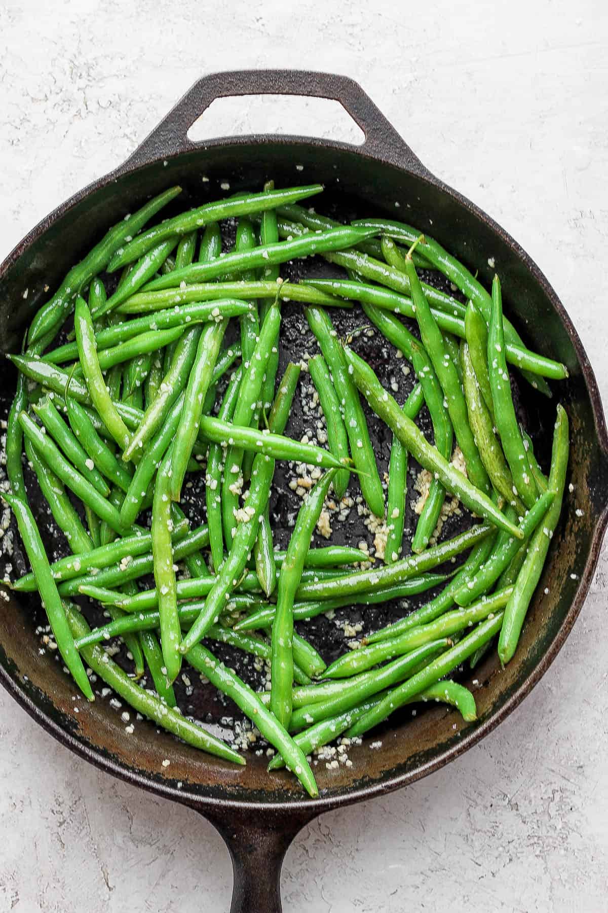 Garlic Green Beans - The Wooden Skillet