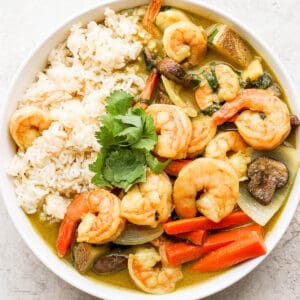 Bowl of shrimp curry and rice.