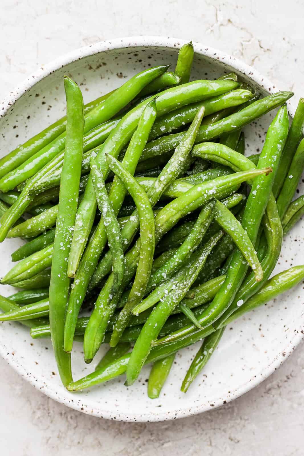 Smoked green beans in a bowl.