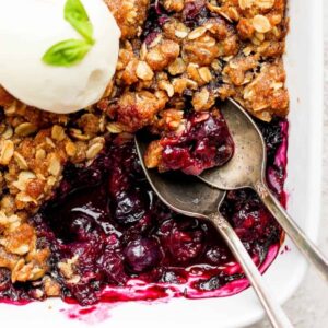 cropped-blueberry-crisp-recipe-9.jpg