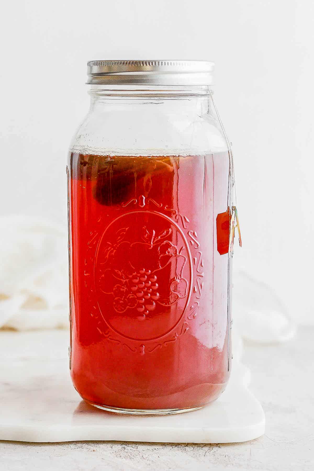 Cold brew iced tea in a large mason jar.