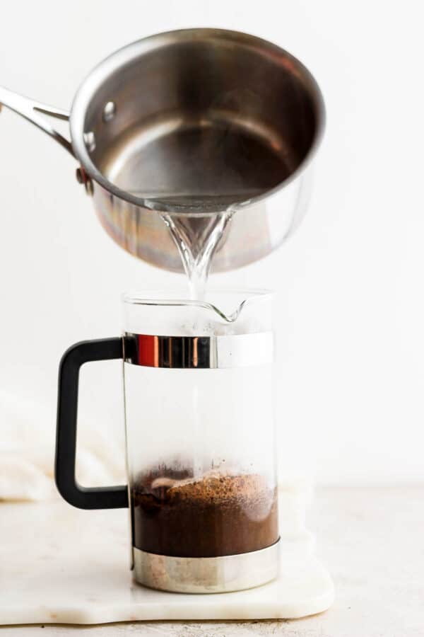 How to use a French Press (Simple + Easy) The Wooden Skillet