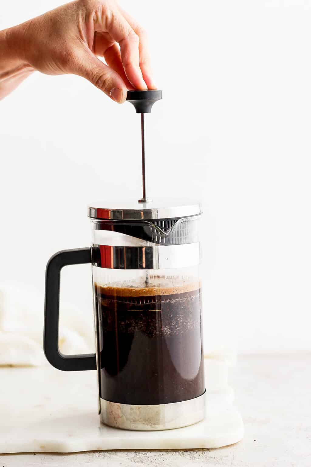 How to use a French Press (Simple + Easy) The Wooden Skillet