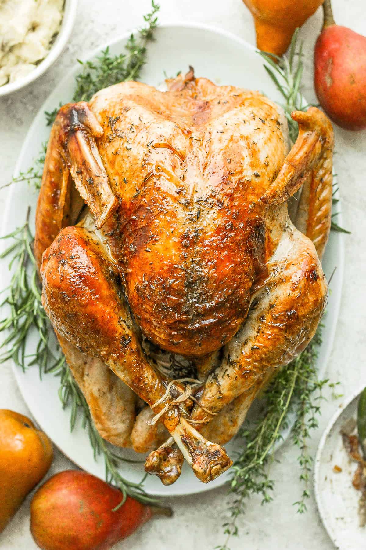 https://thewoodenskillet.com/wp-content/uploads/2022/09/thanksgiving-turkey-recipe-19.jpg