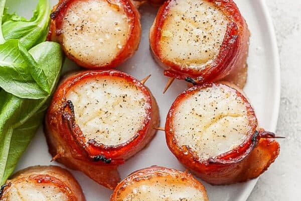 Bacon wrapped scallops (oven and grill).