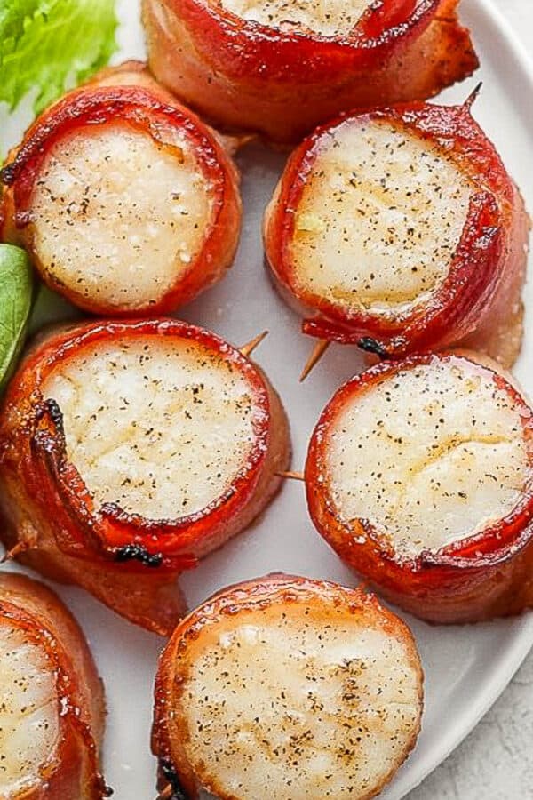 Bacon wrapped scallops (oven and grill).