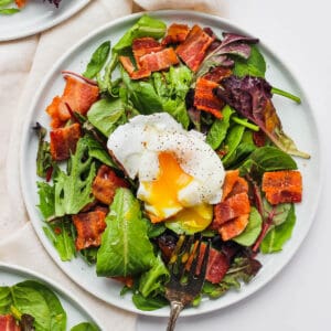 An easy and healthy breakfast salad recipe.