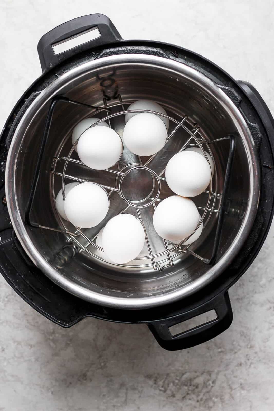 Simple Instant Pot Recipes - simple, easy and approachable Instant Pot recipes that are perfect for the Instant Pot beginner! (Plus, they are total game-changers!) #instantpotrecipes #basicinstantpotrecipes #easyinstantpotrecipes #beginnerinstantpotrecipes