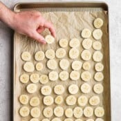 A simple tutorial on how to freeze bananas.
